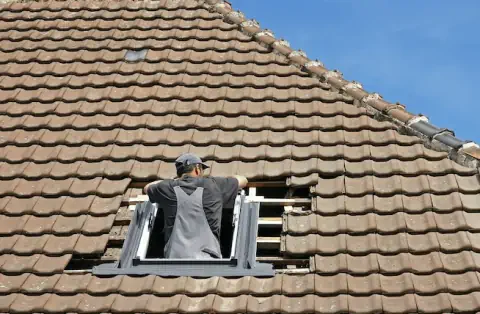 Pose de velux à Lacroix Falgarde